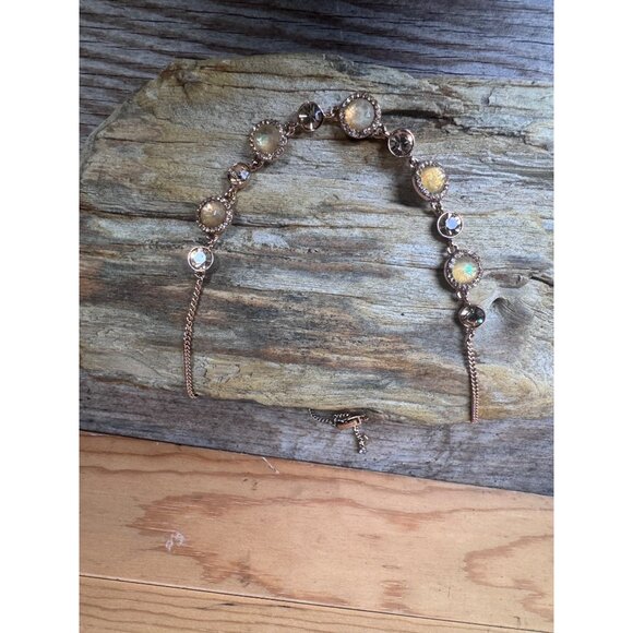 Givenchy Necklace Gold-Tone Necklace With Crystal Accents & Adjustable Chain - Picture 7 of 7